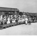 Bundesarchiv R 67 Bild-02-004, Kriegsgefangenenlager Crossen, Krankenlager im Freien